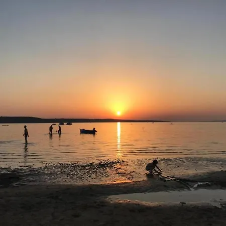 Adorable With Swimming Pool And Terrace *